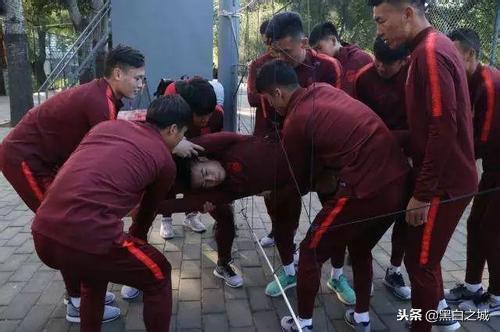 厉害！五十名国脚一个月不练球，反而成了中国足球的希望