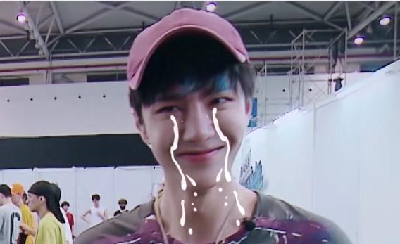 跟王一博一起采访,和王一博聊什么