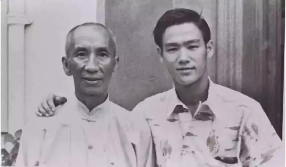 美国人称李小龙功夫之王,李小龙真的不可超越吗