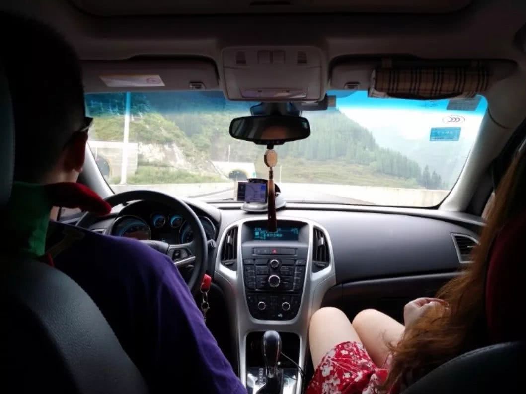 别克英朗xt1.6t高清图片,一万内的别克英朗xt1.6t