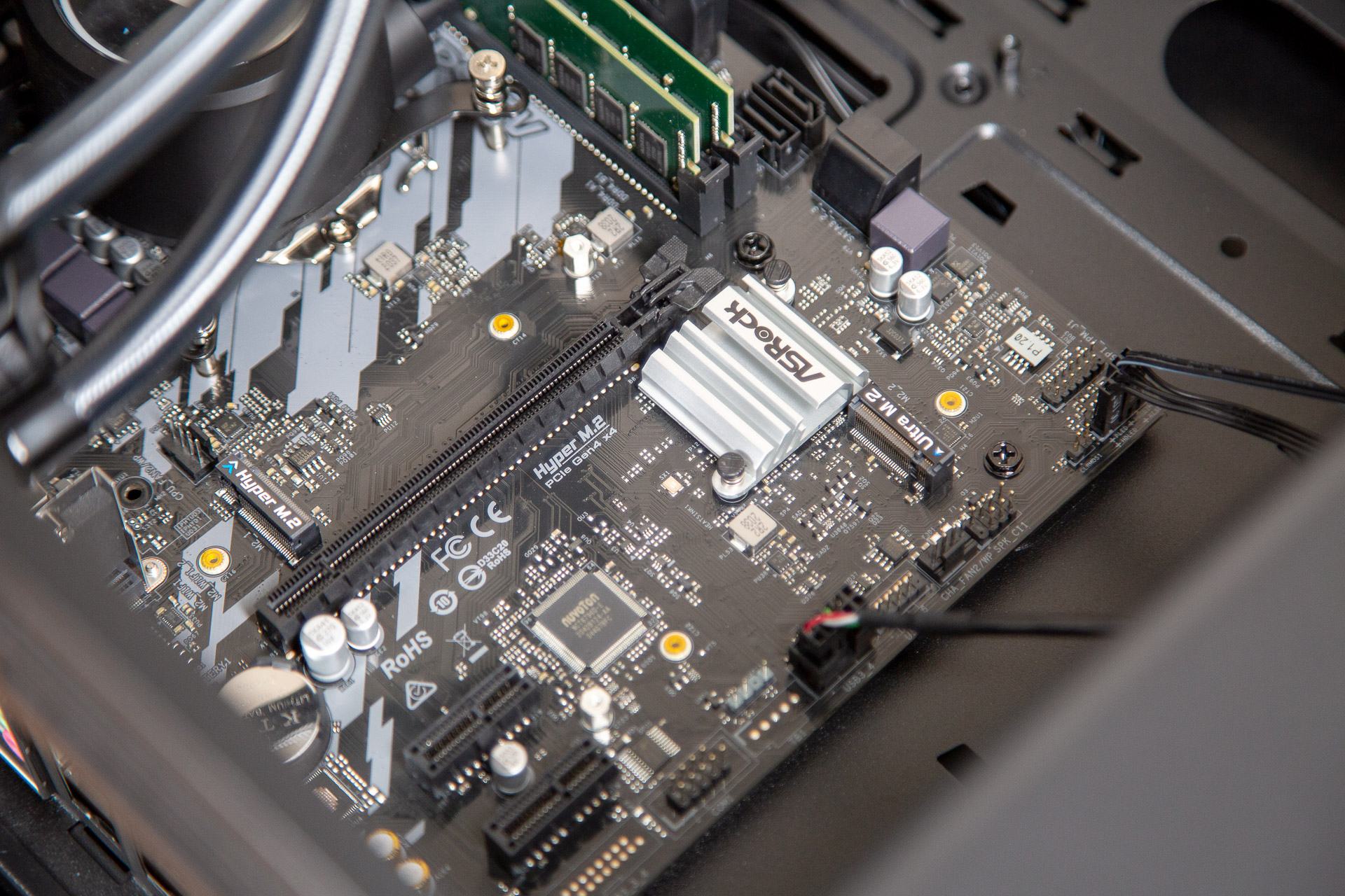 雷神黑武士4代i5-11400测评,雷神黑武士4代拆显卡