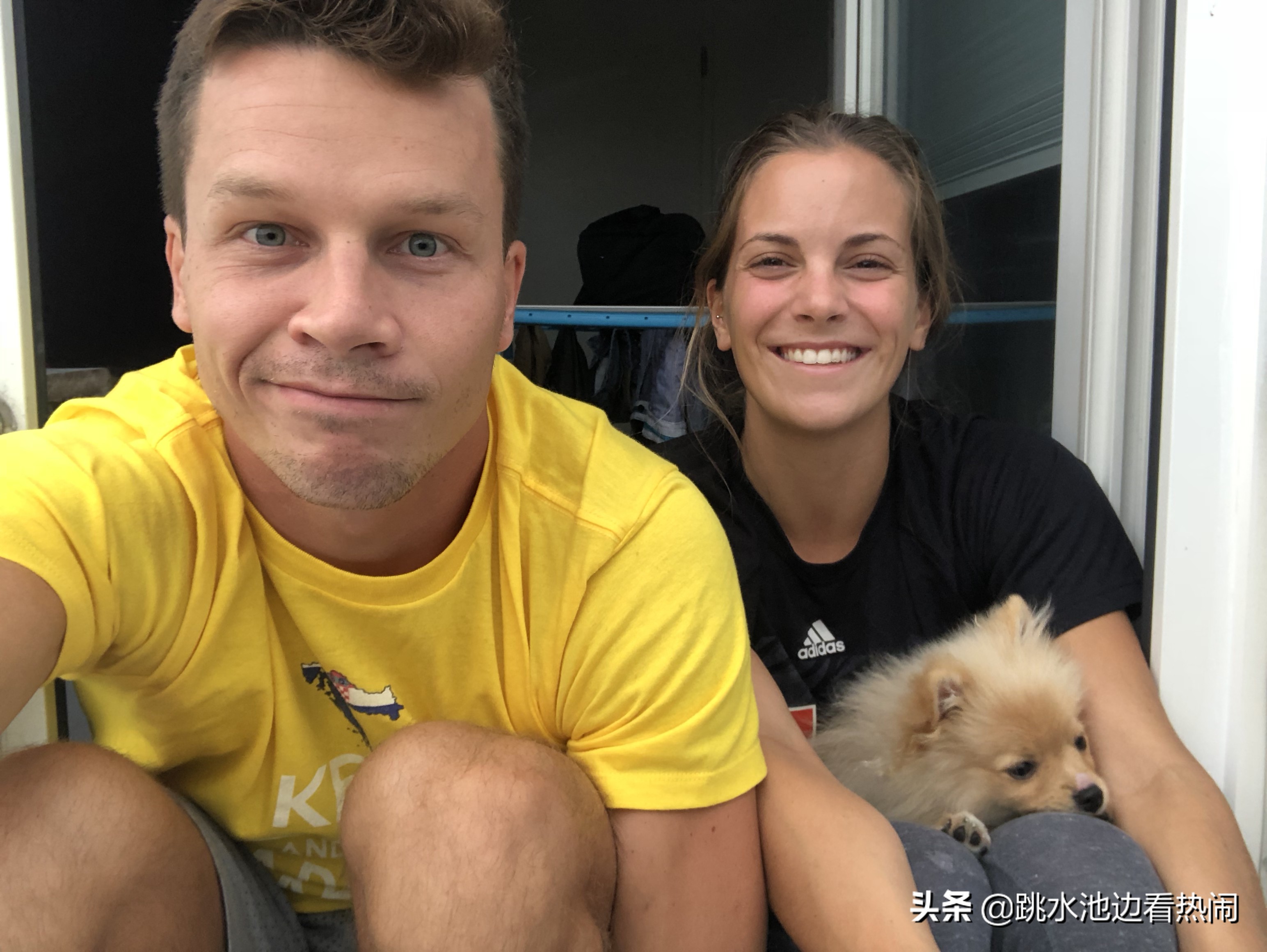 寰峰浗璺虫按闃熷憳瑙嗛,寰峰浗璺虫按鑰佸皢閾滅墝