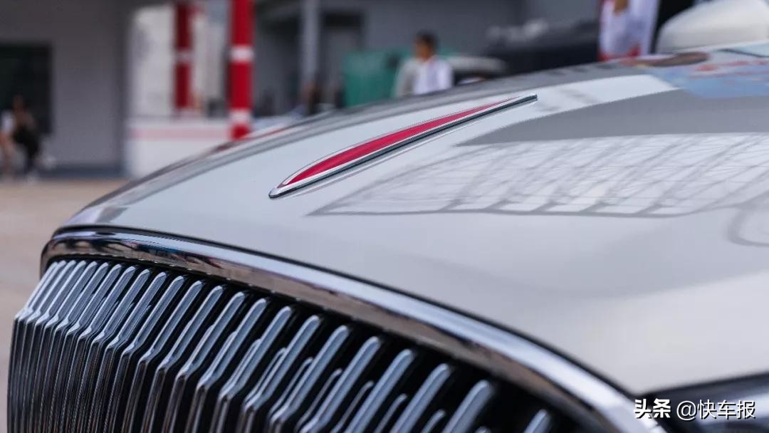 摸着方向盘感觉就很自豪，这就是红旗的魅力「快车体验117」