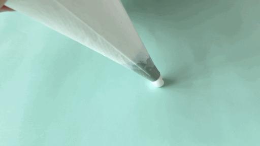 动物奶油裱花基础知识和手法,巧克力蛋糕裱花基础手法