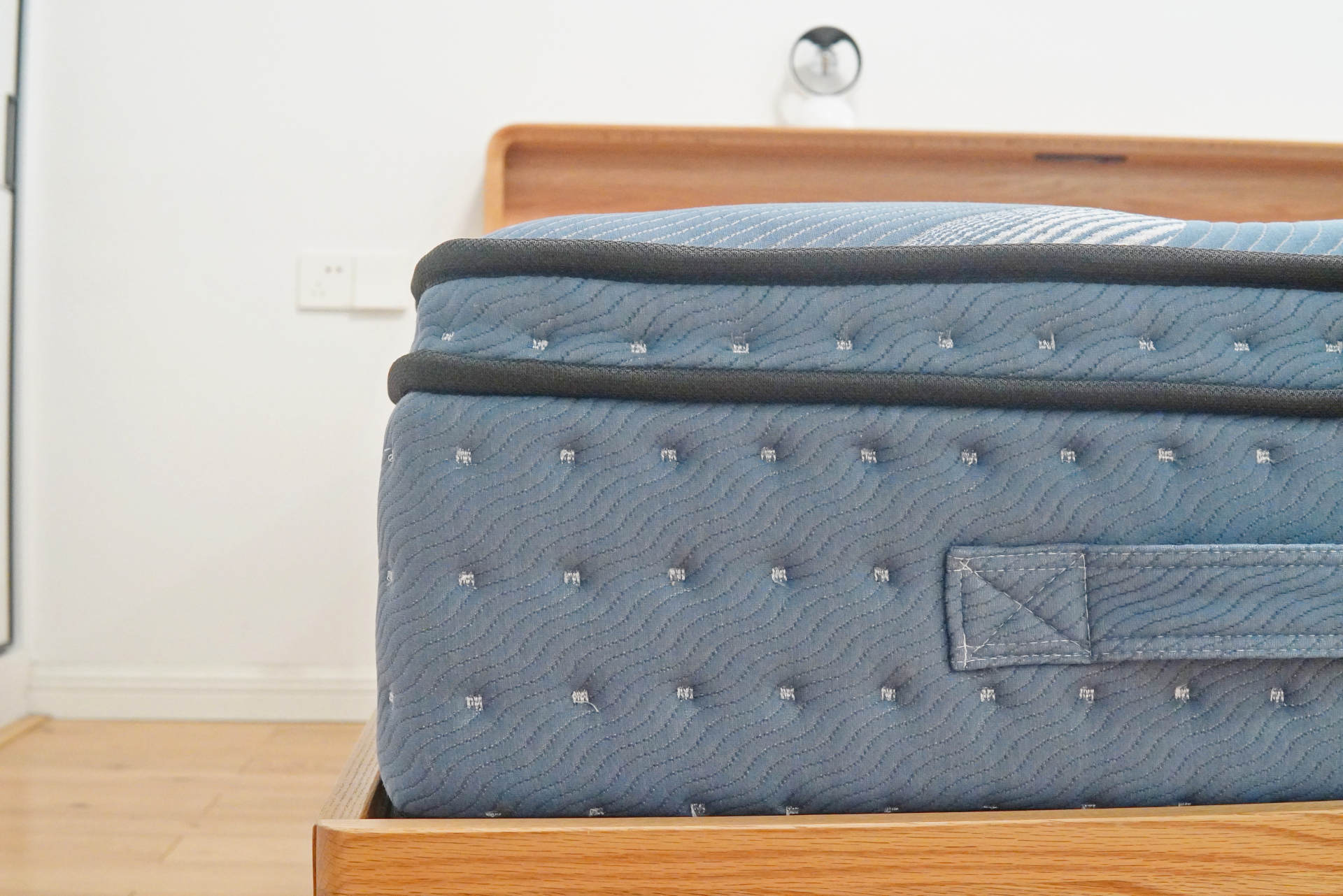 4883枚弹簧？这款床垫到底有什么稀奇之处？