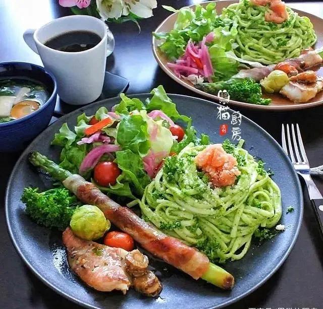 中国妈妈和日本妈妈比赛晒早餐,网友:真羡慕,难怪幸福感满满