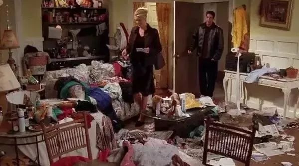 月薪上万存款为0,月薪3500存款200万