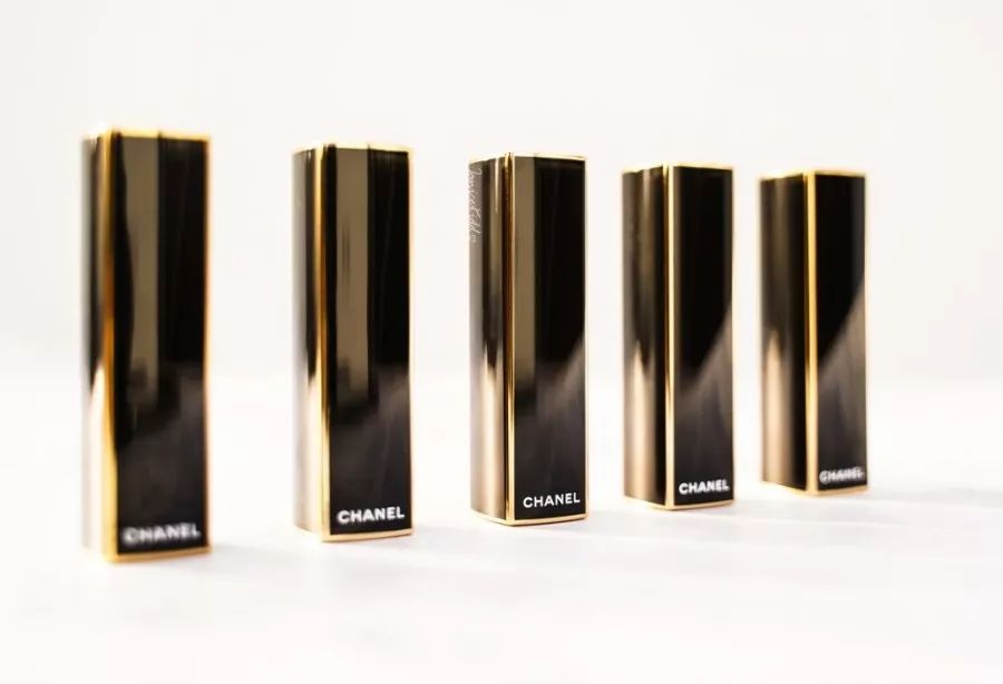 香奈儿真实身材,香奈儿真皮女包