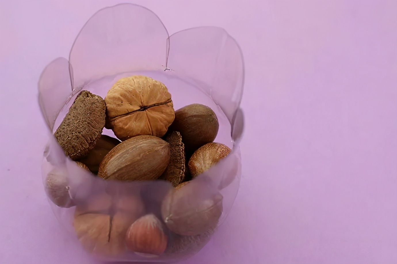 可乐塑料瓶扔掉可以做什么好玩的,塑料瓶的七种玩法