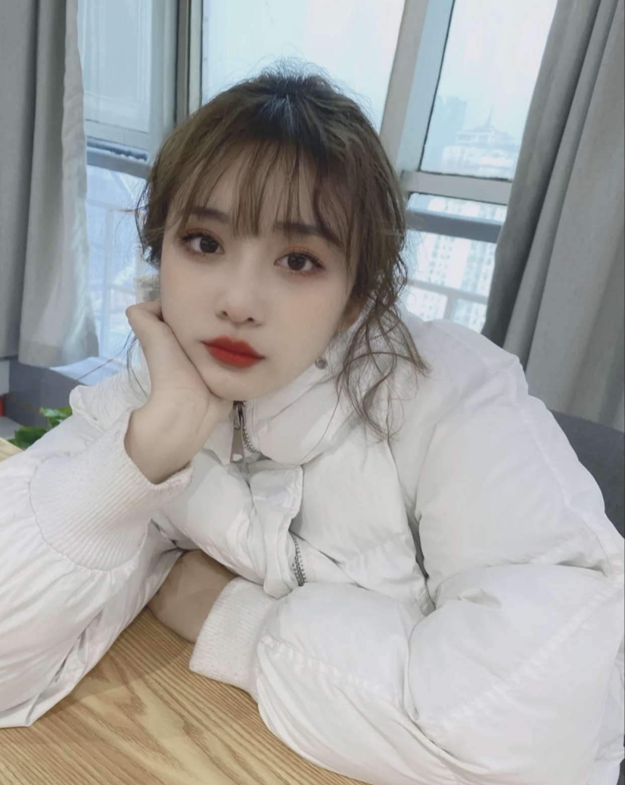 空气刘海是什么脸型都适合吗,空气刘海适合什么脸型学生党