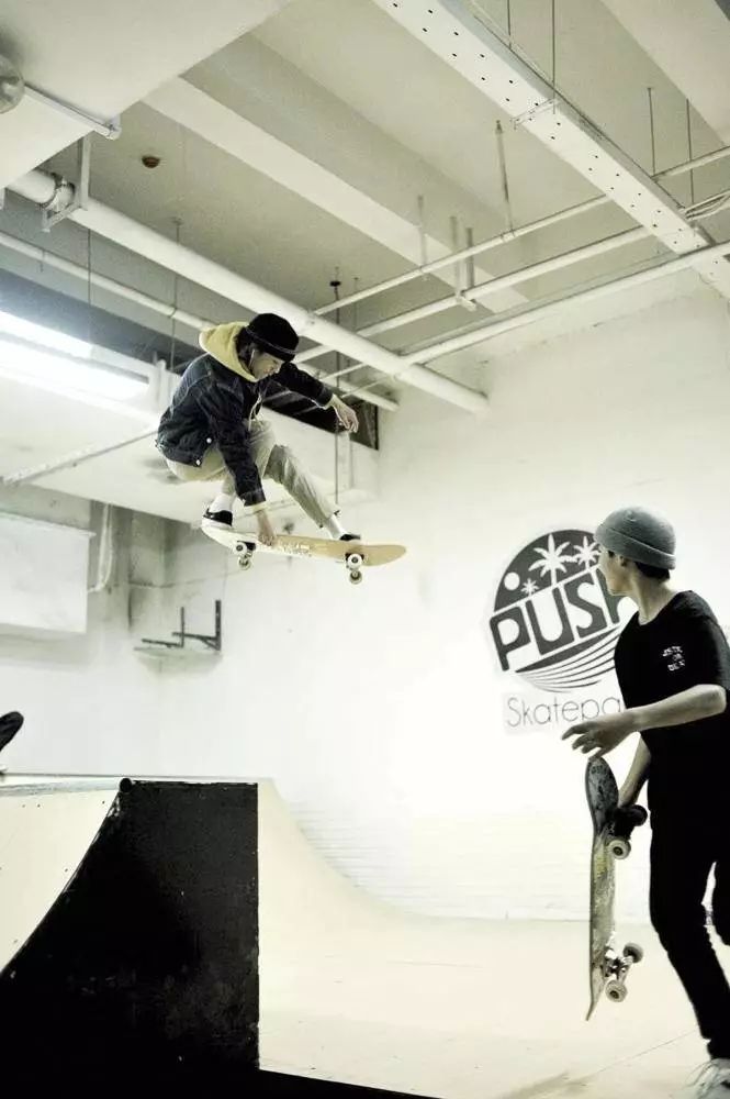 滑板人与普通人,滑板人的生活现状