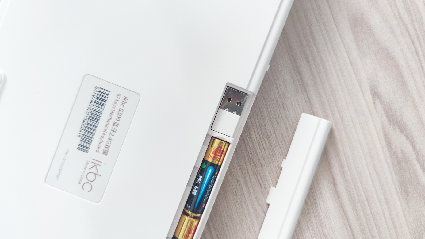 ikbc时光机rgb机械键盘测评,ikbcs300奶糖