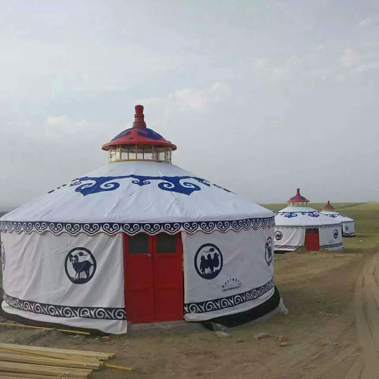 前面抱人，后面背鹿，这只虎是在干嘛呢？