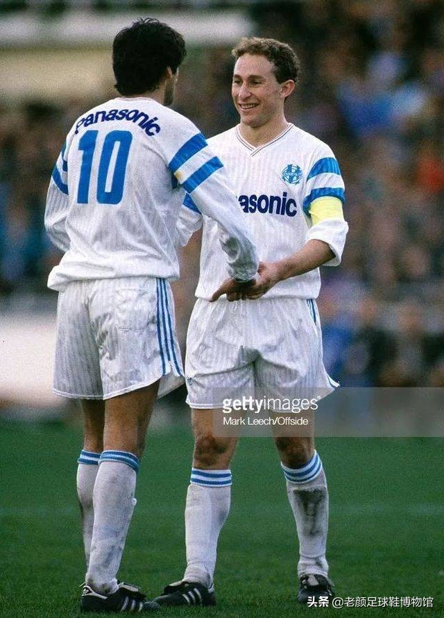 马赛回旋是马拉多纳发明的吗,1998年世界杯齐达内马赛回旋