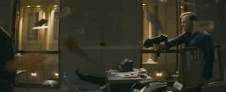 风骚律师秒变JohnWick,这部限制级动作片,不止连环暴头那么简单