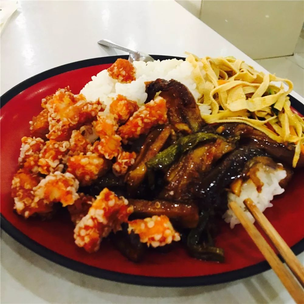 在培华，我4年胖了10斤！食堂是减肥路上最大的绊脚石