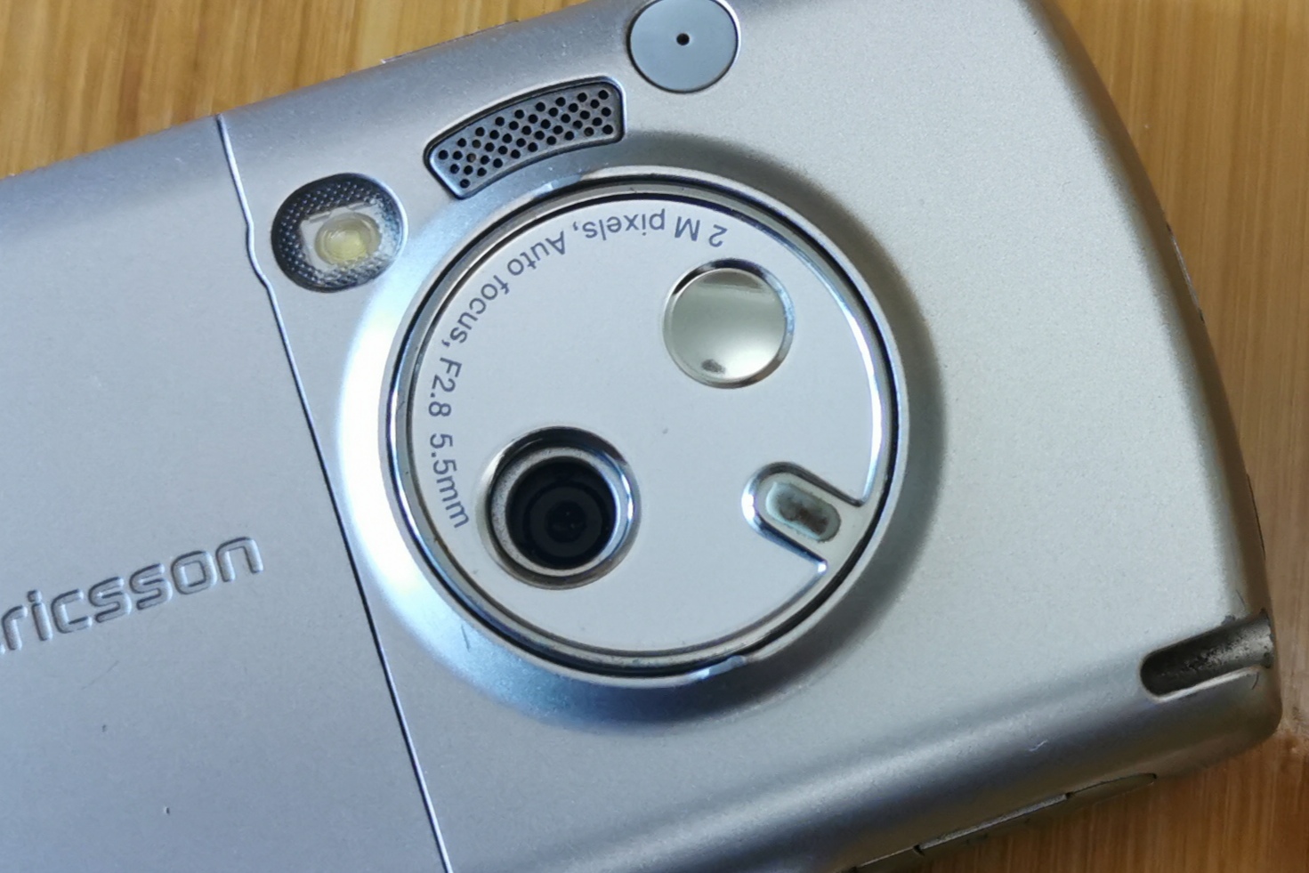 经典手机索尼爱立信p990i,爱立信p990i