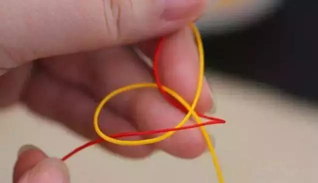 手工编绳怎么打结球,塑料手编绳如何打结