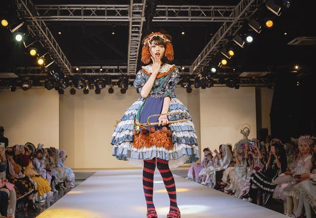 国牌Lo店态度一度遭质疑，这4点现状太真实，lo娘：爱得太卑微