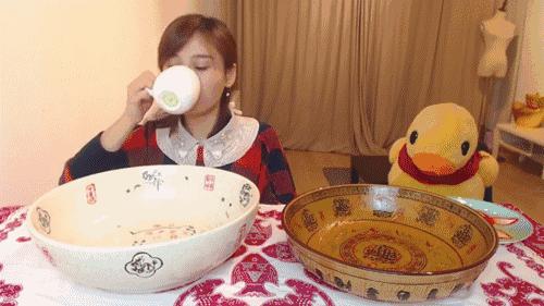 冷冷冷冷冷，一不小心又吃多了……教你4招拒绝贪吃