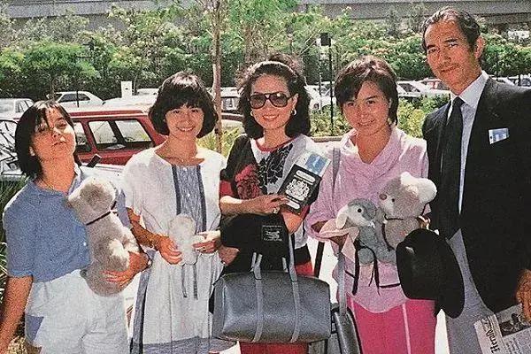 赌王蓝琼缨利智,蓝琼缨当年如何处置利智