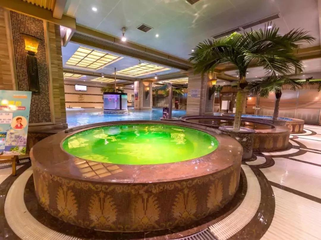 又降温最低2°C！会耍的成都人都去泡温泉了，不到百元畅玩一整天