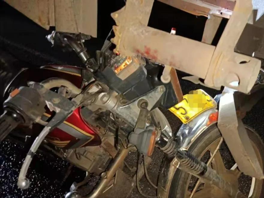 违停被追尾案例,禁停路段停车追尾事故责任