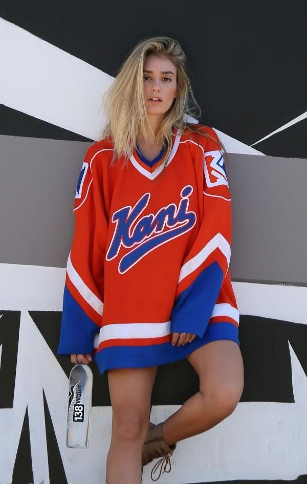 足球衣怎么穿更时尚一点,活力款衣服