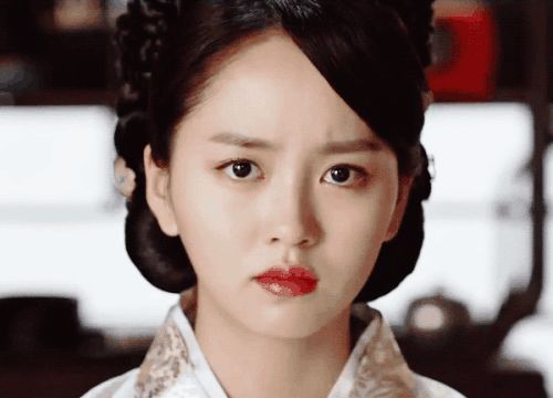 戚薇死鱼眼瞪人,戚薇死亡凝视