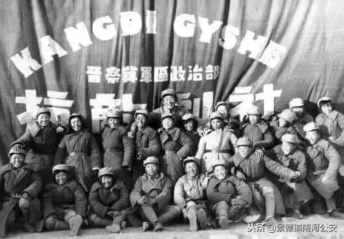 军队文工团礼服服装,文工团演出服