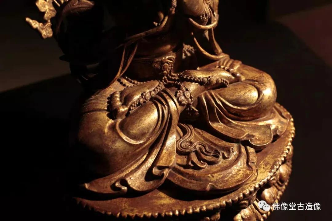 铜鎏金佛造像拍卖最高纪录,传统文化鎏金佛造像精准估价