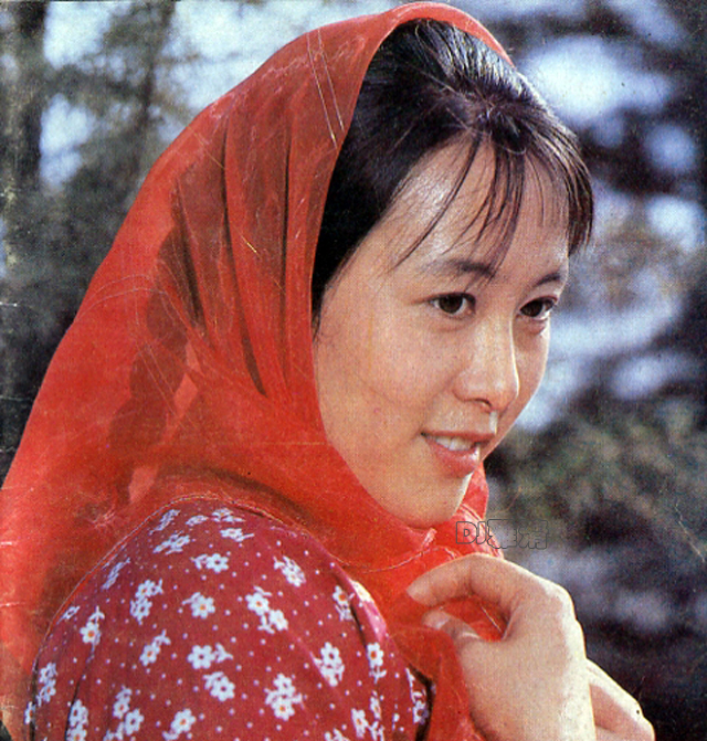 人生吴玉芳和江嘉良一家四口同框,江嘉良和吴玉芳年轻时候的照片