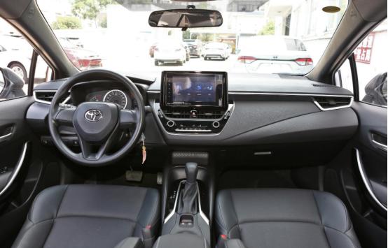 入门即是高配,性价比不错,体验2021款丰田雷凌