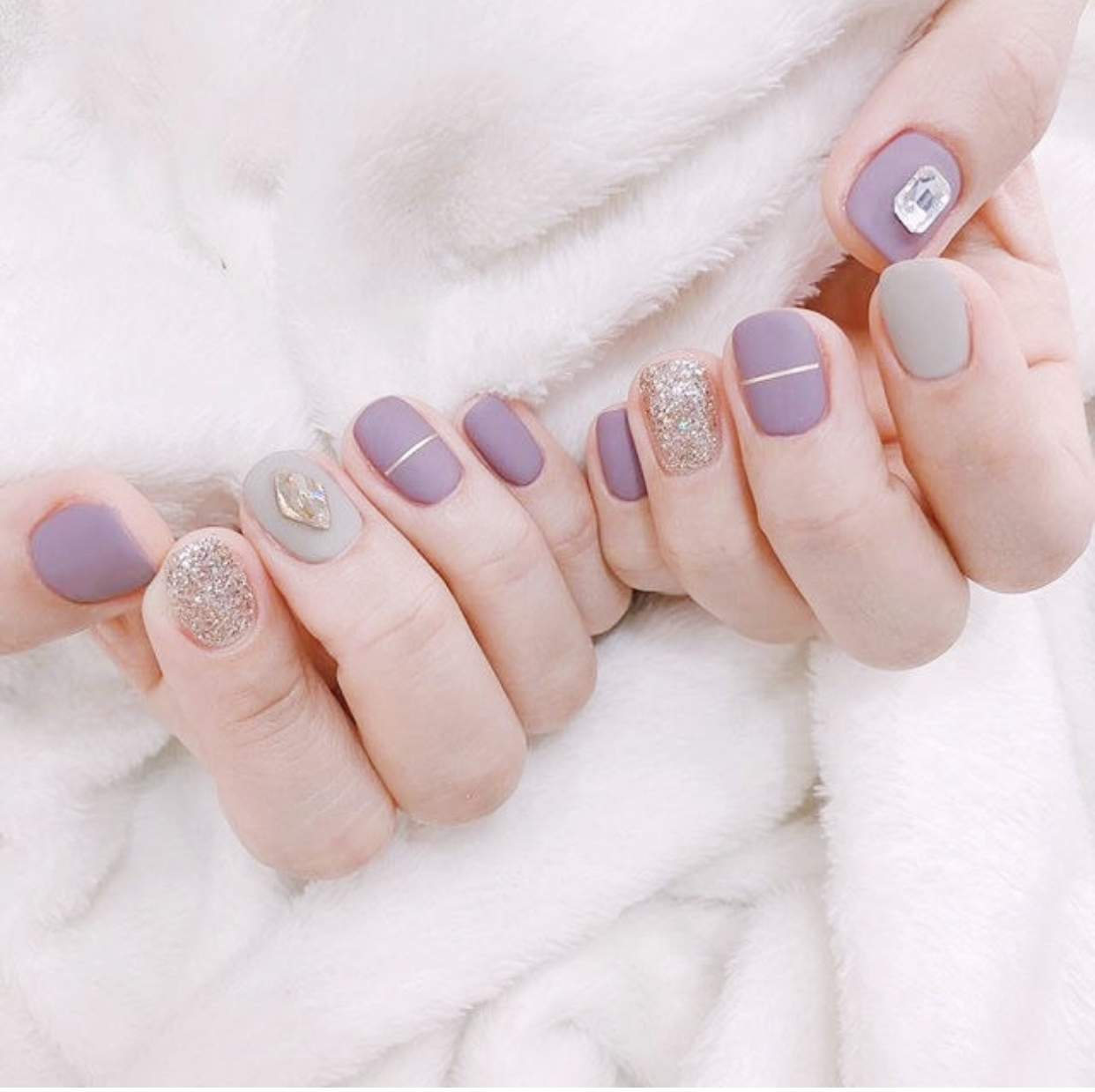 闪亮又质感的美甲造型,超亮异形美甲钻