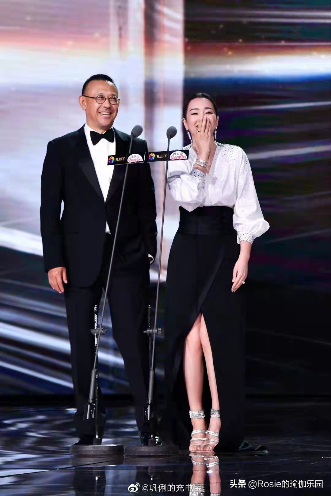 55岁巩俐和56岁张曼玉,巩俐抗衰老的秘诀