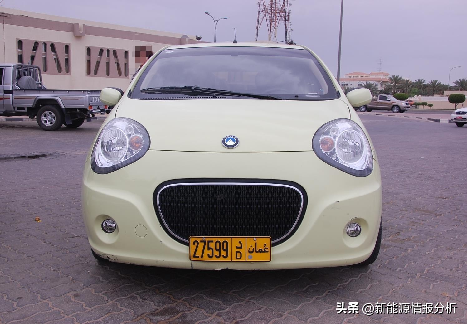 闃挎浖鏃ヨ,闃挎浖琛楀ご闅忔媿