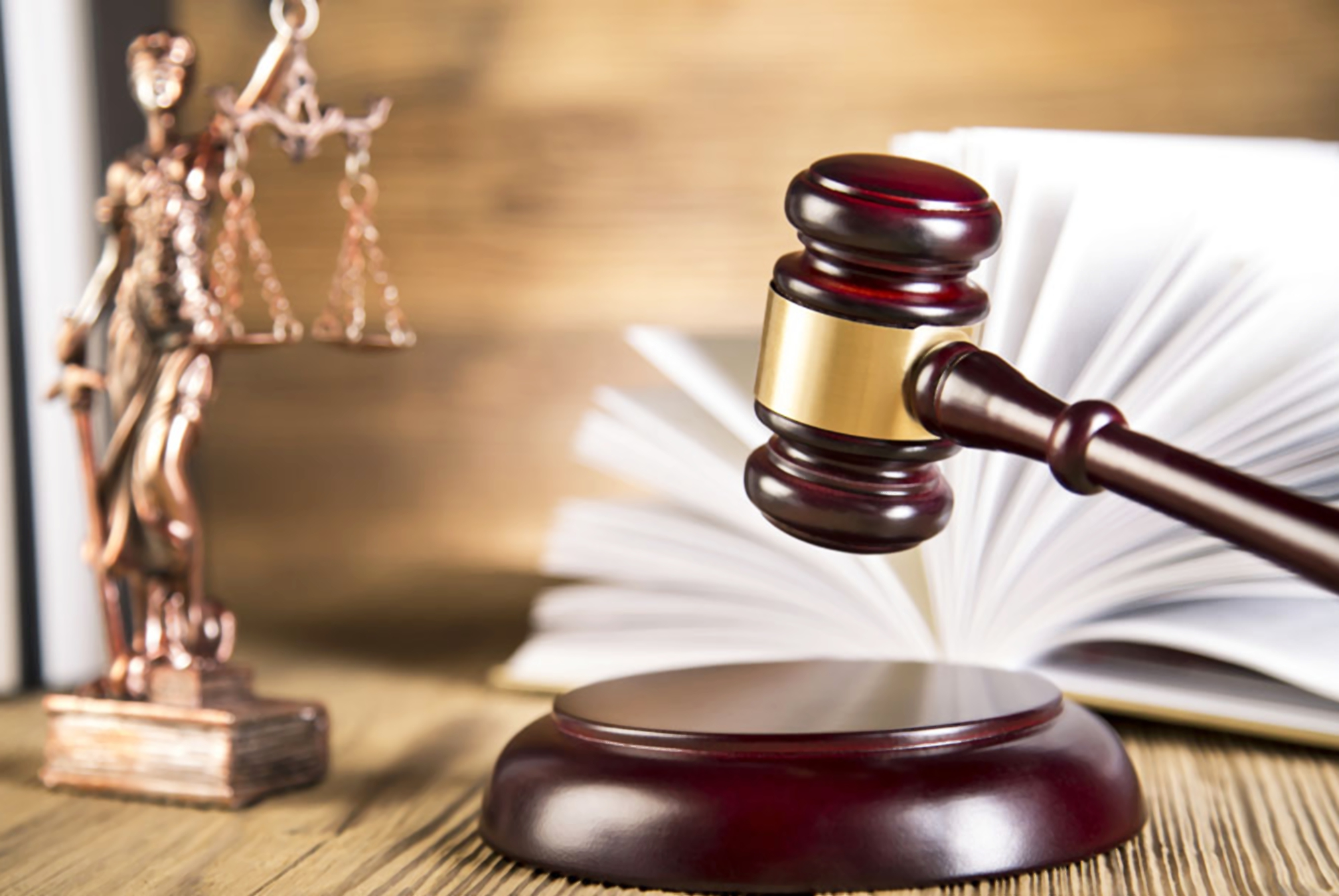 文科女生适合报考的211大学及专业,400分文科女生前景最好的十大专业