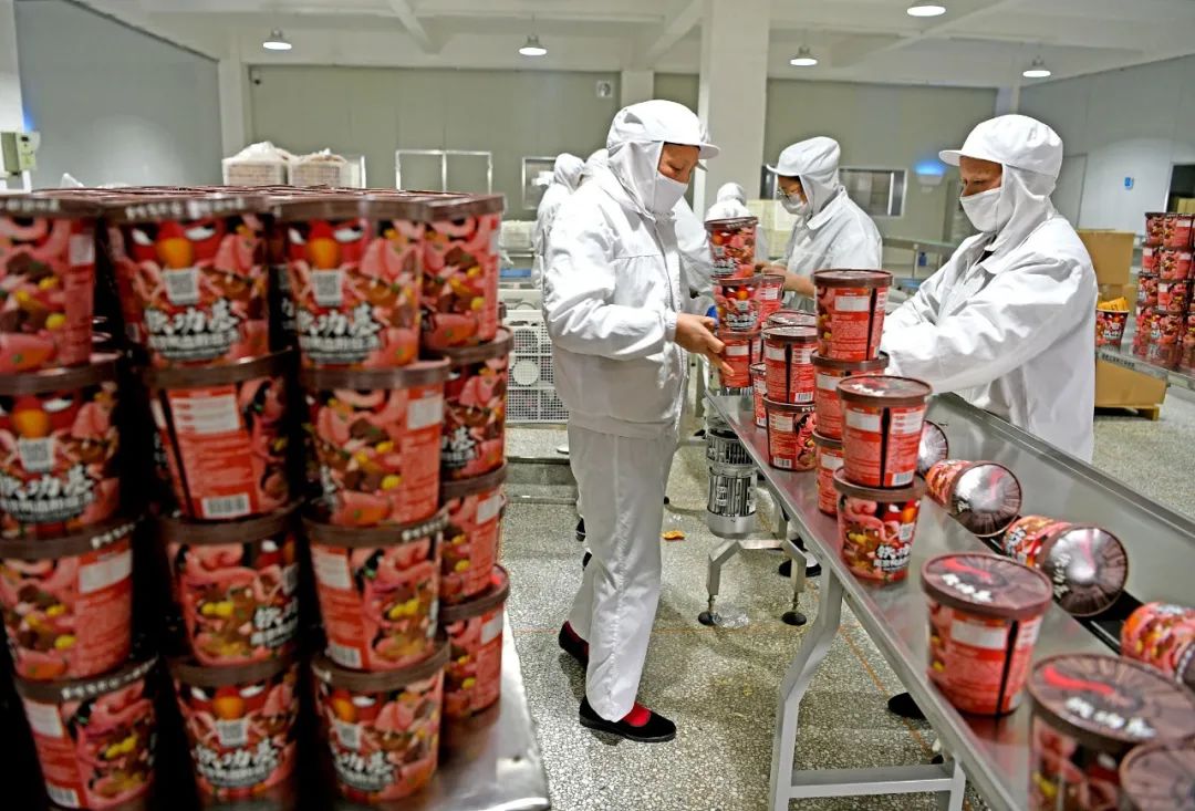 员工偷盒子，营销靠“盒子”，三只松鼠只是纸盒的搬运工？