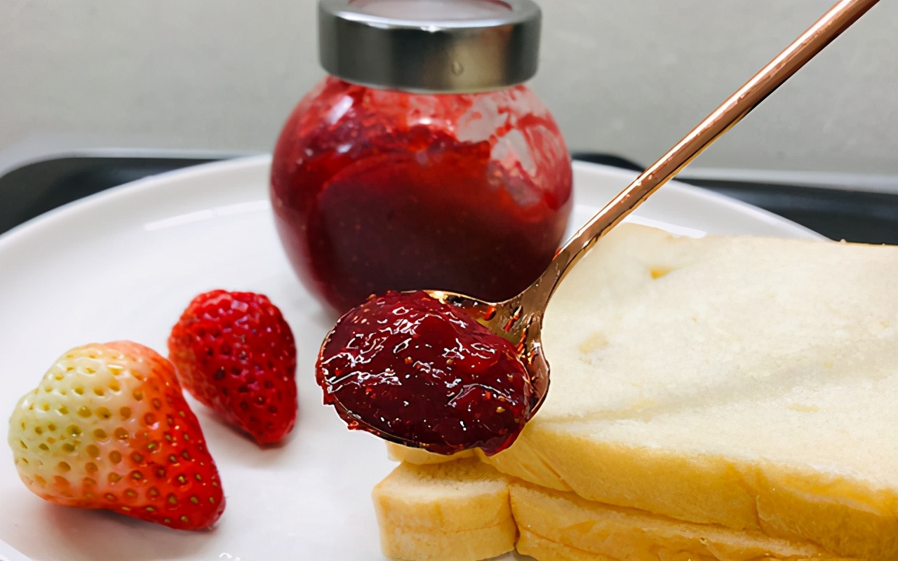 吃不完的草莓如何做罐头,吃不完的草莓如何做果酱