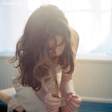 两性相处中想要女人更爱你的表现,在两性感情中女人必须懂的道理