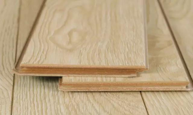 瓷砖地板选什么样的比较好,大理石地板好还是瓷砖地板好