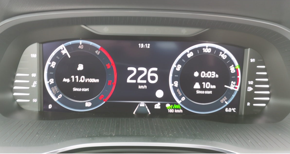 第四代斯柯达明锐国内版,明锐和高尔夫对比差别