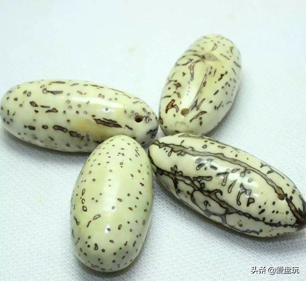 滴血莲花菩提盘玩前后对比效果图,21颗菩提手串盘玩