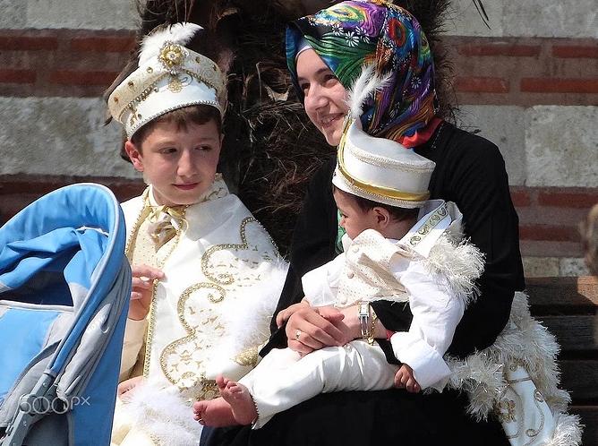 男宝包皮过长什么时候治疗,初到人间的宝宝