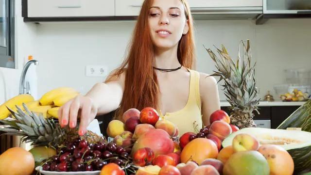 最有效锻炼腹肌马甲线的方法,四个动作轻松练出腹肌马甲线