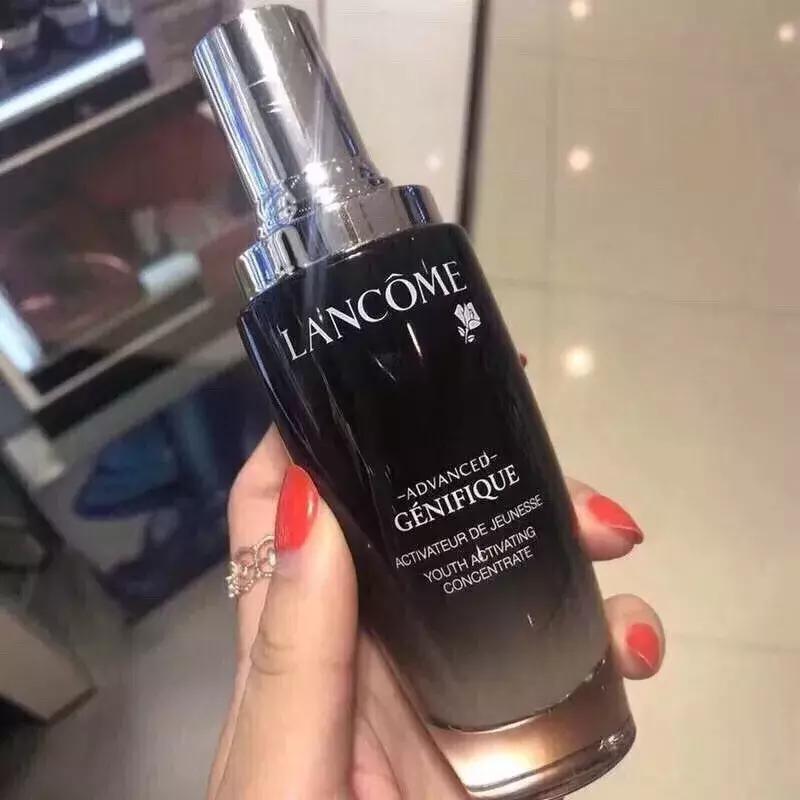 盘点五款爆红精华你该买哪个,女生必买的5款精华