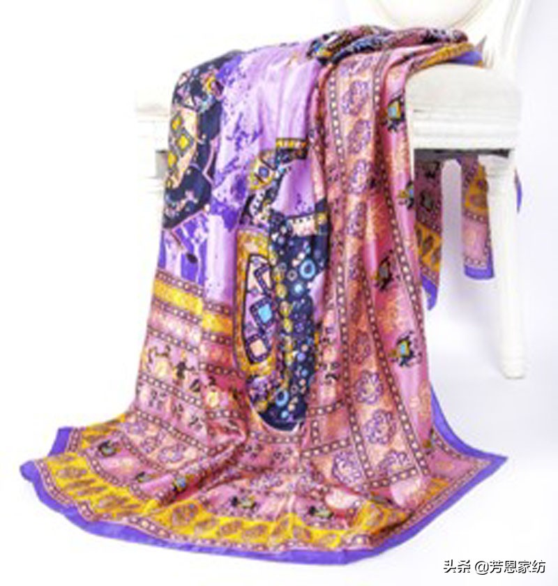 选择优美的长围巾,开启穿搭新纪元