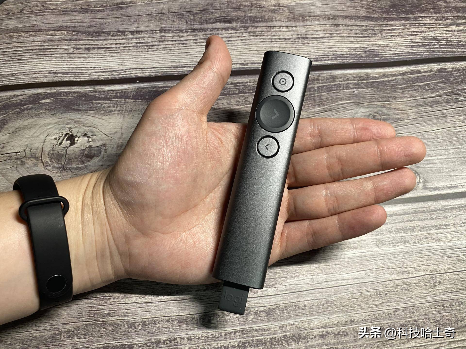 罗技spotlight拆解,罗技演示器spotlight如何开关