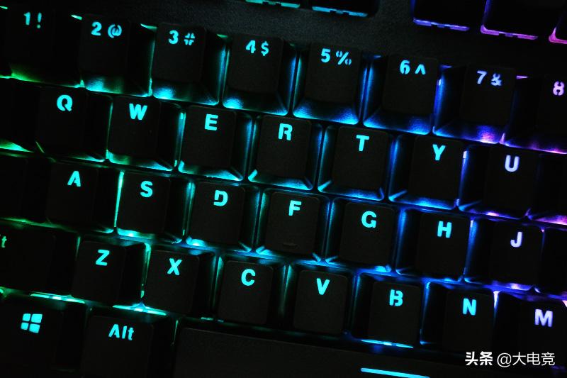 雷柏v520rgb合金版机械键盘评测,雷柏v808樱桃键盘测评