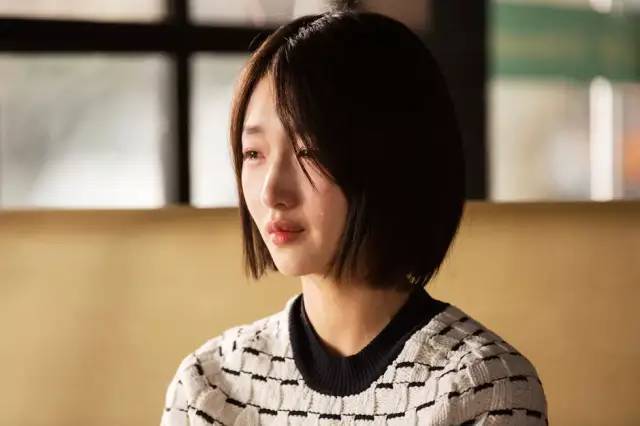 周冬雨成极萌全球代言人,周冬雨为什么当维密代言人